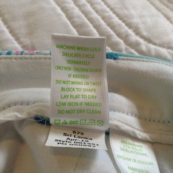 Lilly Pulitzer "6" Shorts, beachy, care-free, Trending, Floral pattern, Iconic - Picture 5 of 5